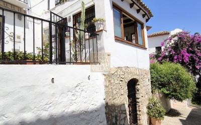 Preciosa y tradicional casa de pueblo en altea con vistas al mar.
